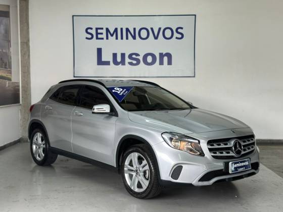 MERCEDES-BENZ GLA 200 1.6 CGI FLEX STYLE 7G-DCT